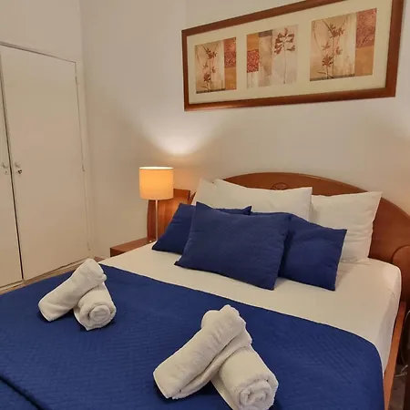 Happy House - * Distrito de Faro